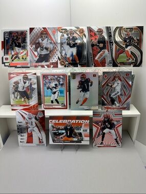Joe Burrow & Ja'Marr Chase Cincinnati Bengals 12 card lot w/Tee Higgins